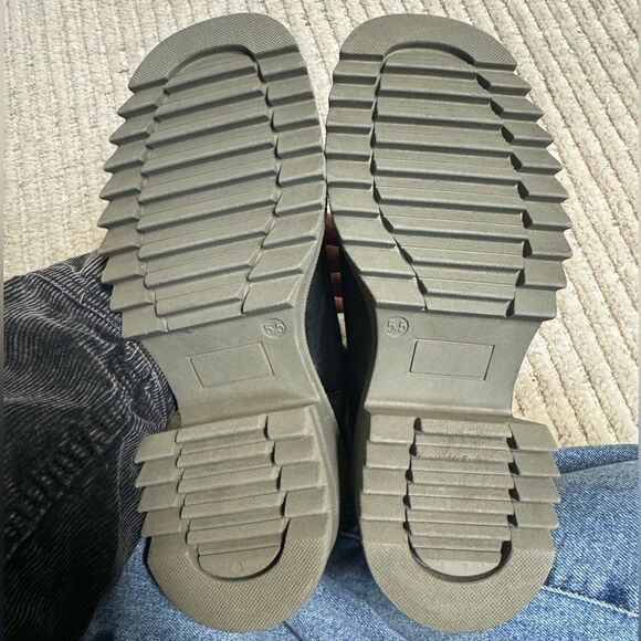 Vince Camuto Anikaa Black and Green Leather Boot Size 5.5 - Picture 7 of 7